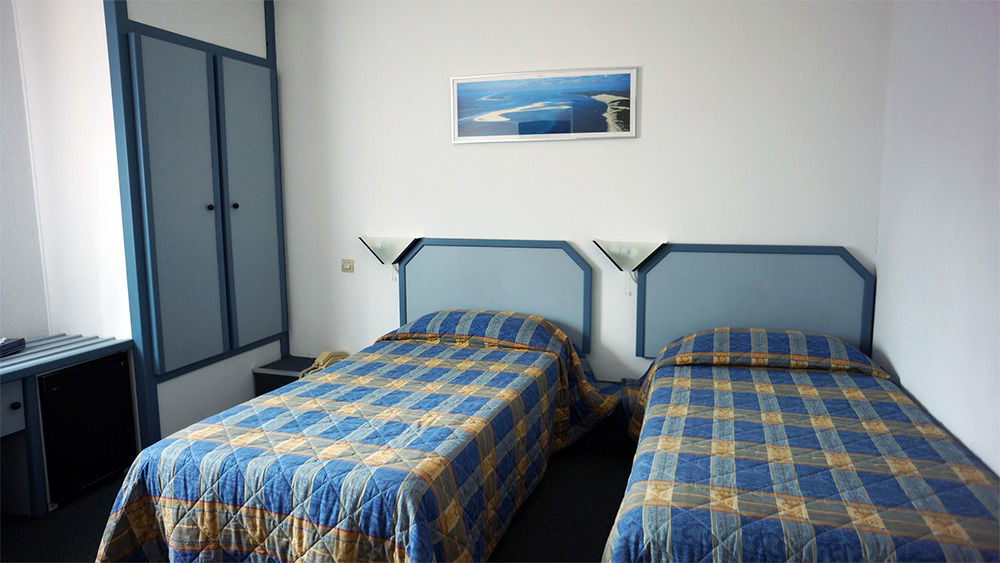 Hotel Atlantide Biscarrosse Exteriör bild
