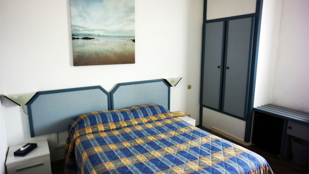 Hotel Atlantide Biscarrosse Exteriör bild